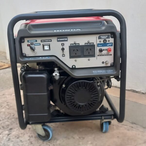 Grupo electrógeno Honda EG 6500 CXS Usado A GAS